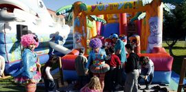 Actividades con hinchables, con motivo de talleres en la Ciudad Infantil Pr�ncipe Felipe. 