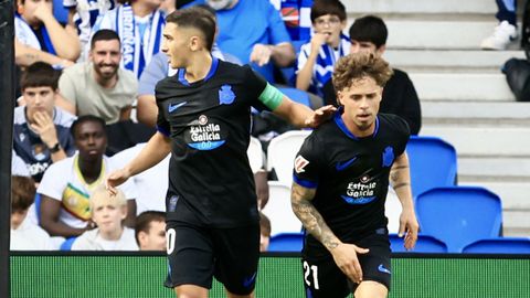 Mario Soriano y Yeremay, durante el partido de Anoeta