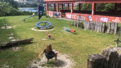 La AVV de Canido asegura que el jard�n s� se corta, pero el mantenimento del lavadero y la zona de juegos, en cambio, es �nulo�