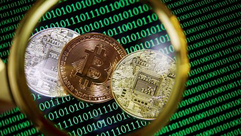 Imagen de archivo de monedas Bitcoin.