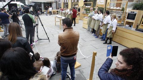 Numeroso p�blico asisti� � gravaci�n da competici�n, que se fixo ao aire libre en pleno centro de Monforte