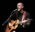 El cantautor Emilio R�a presenta ma�ana su quinto disco. 