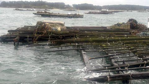 Batea con desperfectos en O Grove