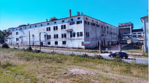 Aspecto actual de la antigua chacinera de Monforte, despu�s de d�cadas de abandono