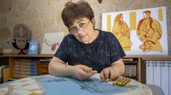 Al margen de su faceta como maestra de palilleiras y dise�adora, Ana Rosa Lista recibe muchos encargos de recuperaci�n de encajes antiguos y otros dibujos personalizados. Para sus proyectos personales, confiesa ella entre risas, saca tiempo �quit�ndollo ao sono�.