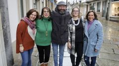 Marisol, Merce, Jos Luis, Elena y Berta se han unido para abrir una tienda efmera en Navidades