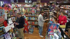 Na librera Ler da Pobra destacan a gran acollida que teen os bonos da Xunta e da Deputacin para mercar libros