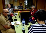 Xilberto Caama�o, Xan Garc�a y Jos� Lado en la tertulia de Radio Voz Berganti�os de ayer.