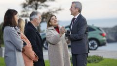 La presidenta de Cantabria, Mar�a Jos� S�enz de Buruaga, da la bienvenida al presidente de La Xunta, Alfonso Rueda, a su llegada al Palacio de la Magdalena de Santander, donde se celebr� en diciembre la XXVII Conferencia de Presidentes.