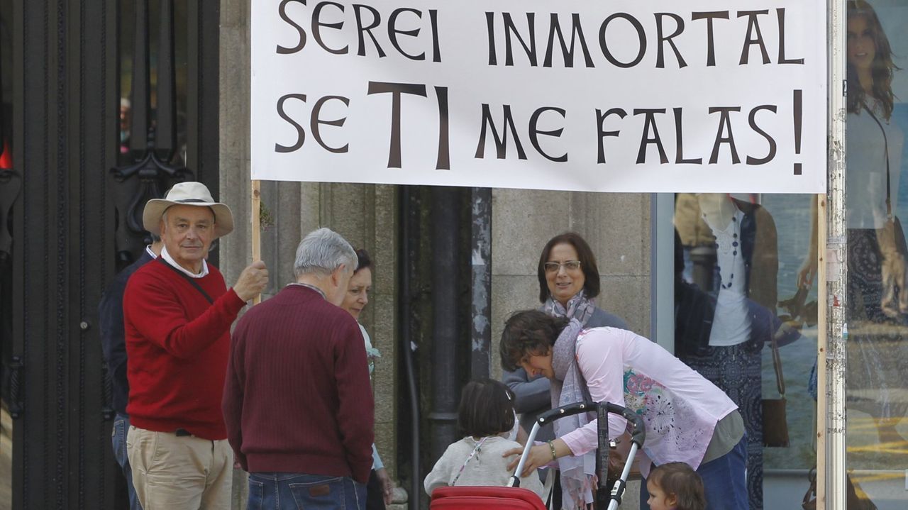 «Debe dársenos libertad para usar indistintamente ambas lenguas, gallego y castellano»