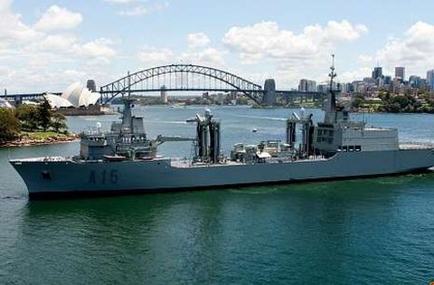 El �Cantabria� estuvo integrado durante un a�o en la flota militar australiana