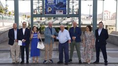 David Mart�nez y Jorge Bermello escenificaron en la entrada del centro comercial la entrada de Ponte Vella en la CEO