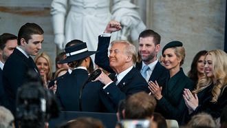 Donald Trump, con su mujer e hijos en su toma de posesin el 20 de enero del 2025.