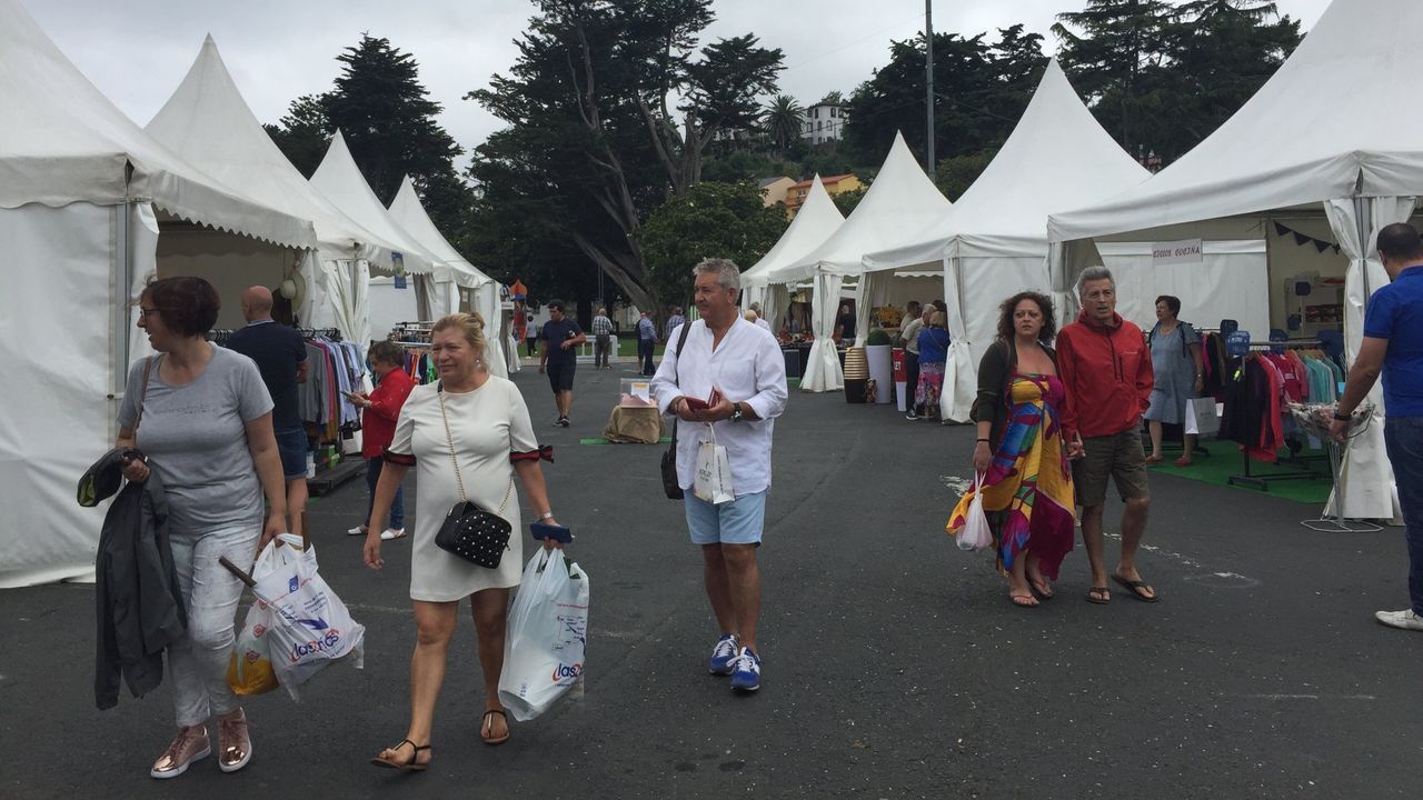 Ocho comercios participan en el «outlet» de Ortigueira, todo el fin de semana