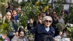 Repasa, en estas im�genes, la bendici�n de ramos y procesi�n de la Borriquita en Carballo