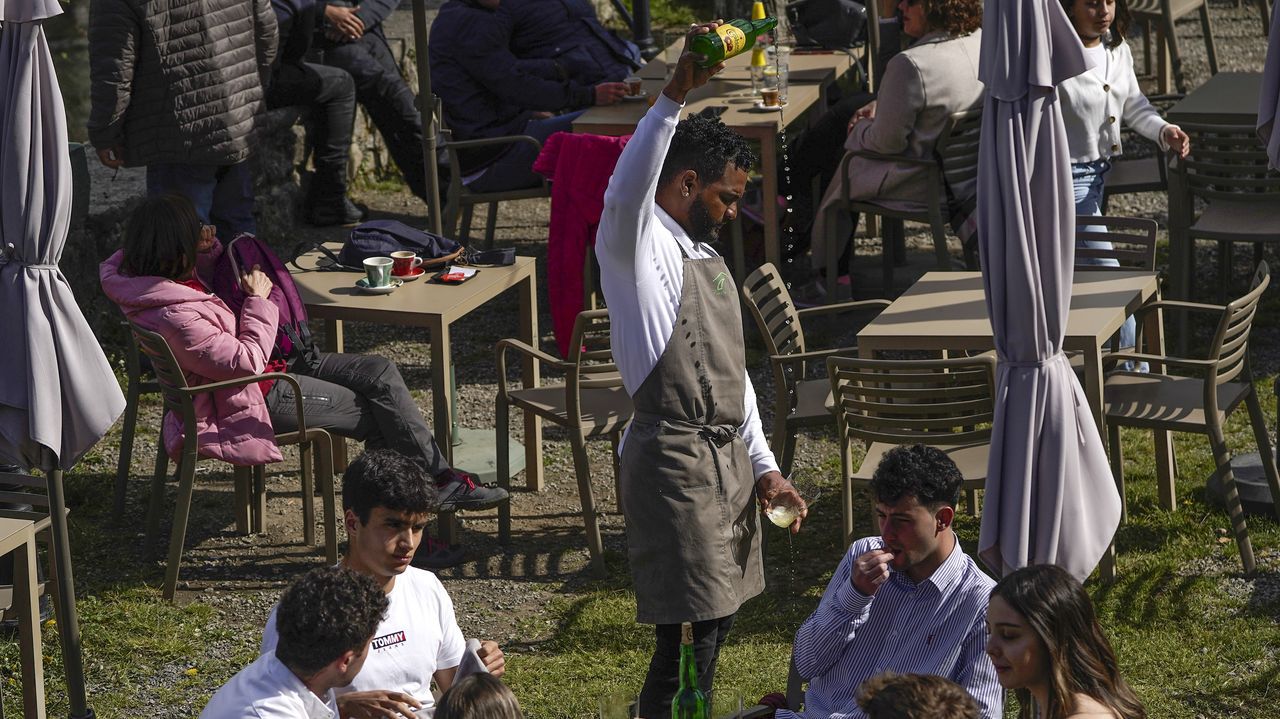 Los cotizantes extranjeros a la Seguridad Social ya son siete de cada cien trabajadores en Galicia