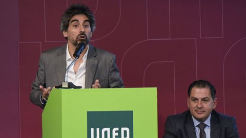 El escritor Manel Loureiro ofreci la leccin inaugural en el acto de apertura de curso de la UNED en Pontevedra
