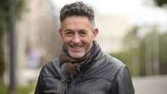Mikel Santiago (Portugalete, Vizcaya, 1975).