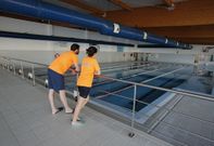 Los monitores y socorristas ocuparon ayer sus puestos aunque sin usuarios que atender. 