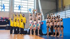Equipo Alev�n del Pavill�n en lo alto del podio