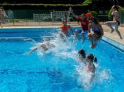 El Casino estradense celebrar� un agosto una nueva fiesta del agua.