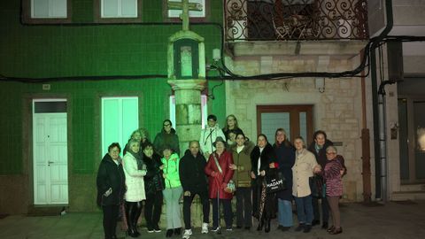 DIA MUNDIAL CONTRA EL CANCER. OFRENDA FLORAL DE LA ASOCIACION CONTRA EL CANCER DE RIBEIRA