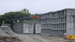 Nichos en proceso de construcci�n en la zona de ampliaci�n del cementerio de Catabois.