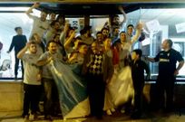 Plantel y directiva empezaron ayer los festejos del ascenso. 