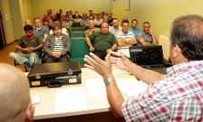 La asamblea ordinaria se celebr� este viernes por la noche en el centro social de Nea�o.