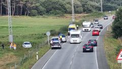 El veh�culo qued� a unos diez metros de la carretera, en una zona de regad�o