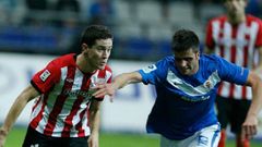 Pelayo Novo Ander Herrera Real Oviedo Athletic Bilbao Carlos Tartiere Copa del Rey.Pelayo Novo y Ander Herrera disputan un baln durante la eliminatoria de Copa del Rey entre Real Oviedo y Athletic