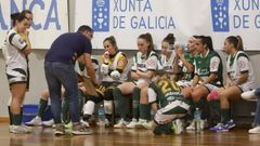 Lombard�a dando indicaciones durante un partido de este curso en Esteiro.