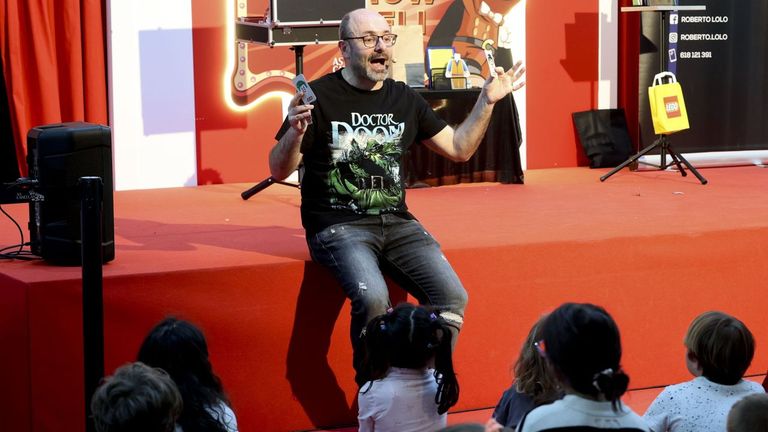 El mago de Sarria Roberto Lolo organiza el Festival de Maxia, que se celebrar&aacute; en agosto