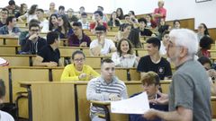 Realizacion de uno de los ex�menes de selectividad en la Facultad de Derecho de Santiago el a�o pasado