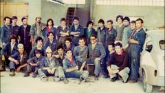 Jos� Antonio �lvarez es el primero por la izquierda, de pie. La imagen corresponde a una foto de familia de la plantilla de Talleres Dumbo en el a�o 1975