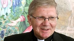 Foto de archivo, fechada en Astorga el 17 de septiembre de 2018, del obispo de Astorga (Le�n), Juan Antonio Men�ndez