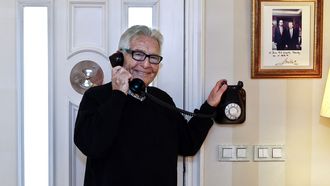 Jaime Gonz�lez, que fue director de Telef�nica en Galicia, hace unos d�as en su casa de Vigo