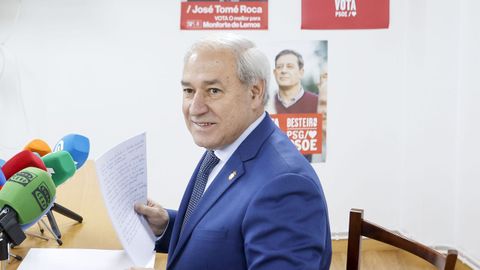 Jos� Tom�, en la rueda de prensa en la que anunci� su renuncia como presidente de la Diputaci�n de Lugo