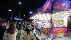 La nueva hamburgueser�a El Yeri debut� en las fiestas de O Alto, en Nar�n, tras dos a�os aparcada