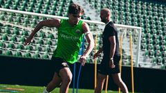 Yago de Santiago, durante una sesin de entrenamiento en solitario en el Martnez Valero