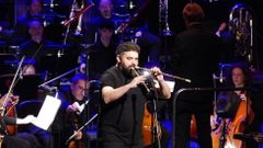 Cupeiro, tocando un aulos griego