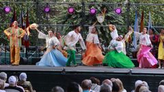 El grupo de Filipinas, este jueves en el Campo da Le&ntilde;a