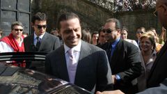 El cantante Luis Miguel visita la catedral de Santiago en el 2004