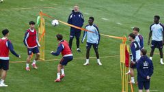 Los futbolistas del Fortuna, en el entrenamiento del s�bado.