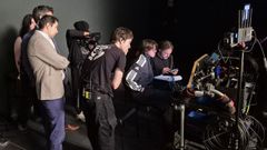 Labores de rodaxe -no centro, con gafas, Andr�s Goteira- realizados este m�rcores no auditorio Fuxan os Ventos, en Lugo, que visitou o responsable da Agadic, Jacobo Sutil.