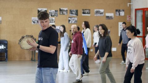 Axeigo celebr� en R�bade la tercera edici�n de la cita, con numerosos talleres de m�sica y baile.