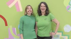 Mara y Sonia en Flying Fun, emplazado en Santa Marta de Arriba 18 desde el inicio. Sus fundadoras destacan la buena acogida que tuvieron por parte del barrio, a pesar de que ninguna tena una conexin previa con l: Aunque no tenamos mucha vinculacin hasta hace poco, ahora consumimos y hacemos compras en este barrio.