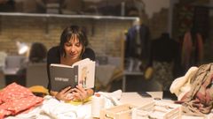 Nela Grau, fundadora de Sekond, imparte este lunes un taller de suprareciclaje textil en el campus de Pontevedra