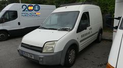 Algunos de los coches recuperados tras el arresto de la pareja.