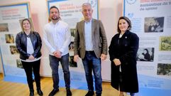 Capel�n, Rodr�guez, Garc�a e Queijo, durante a visita � exposici�n